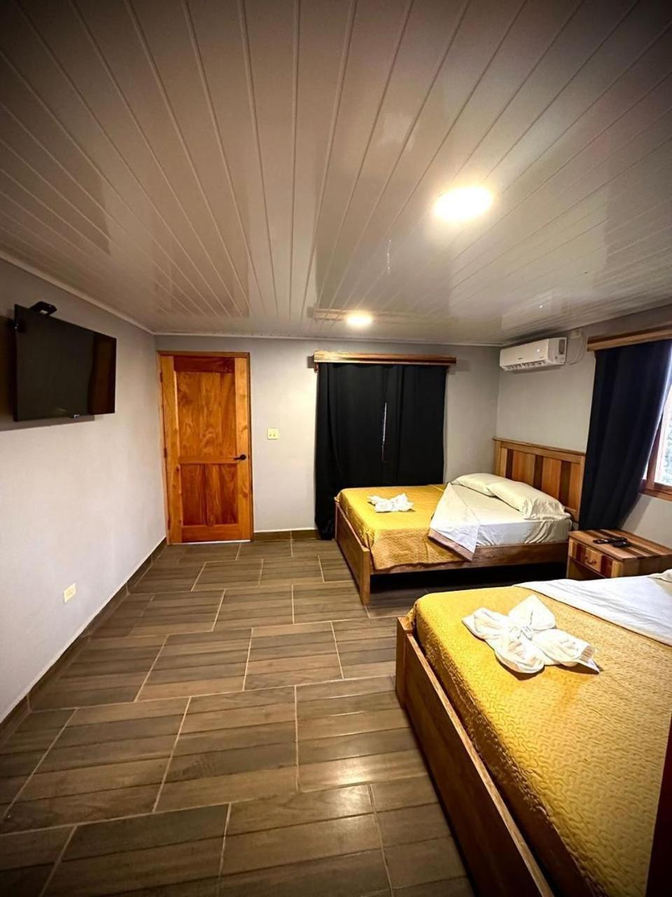 Blasina Beer Hostel Букет Екстериор снимка